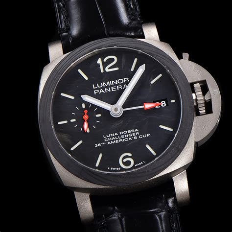 PAM1096 Luna Rossa GMT 42mm .